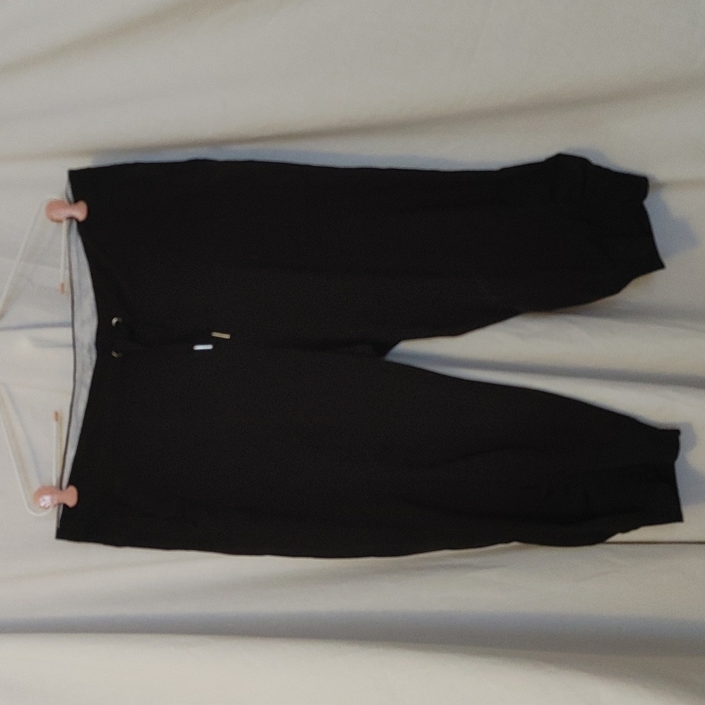 Black Women's Drawstring Capri Pants